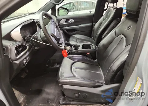 2023 Chrysler Pacifica Touring L z USA, uszkodzony, nr VIN 2C4RC3BG7PR528130